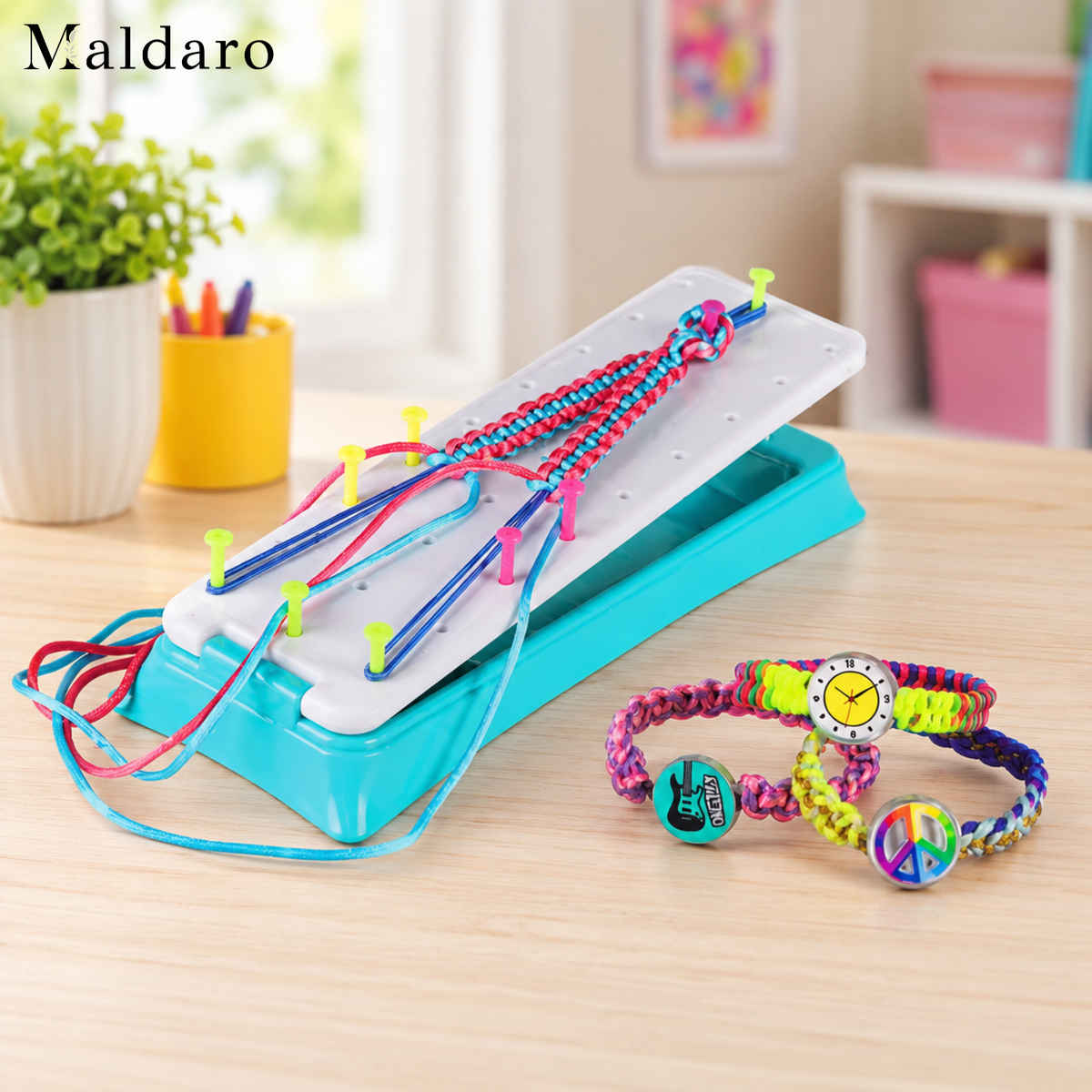 BraidiGlow - Create Stylish Bracelets Quickly and Uniquely