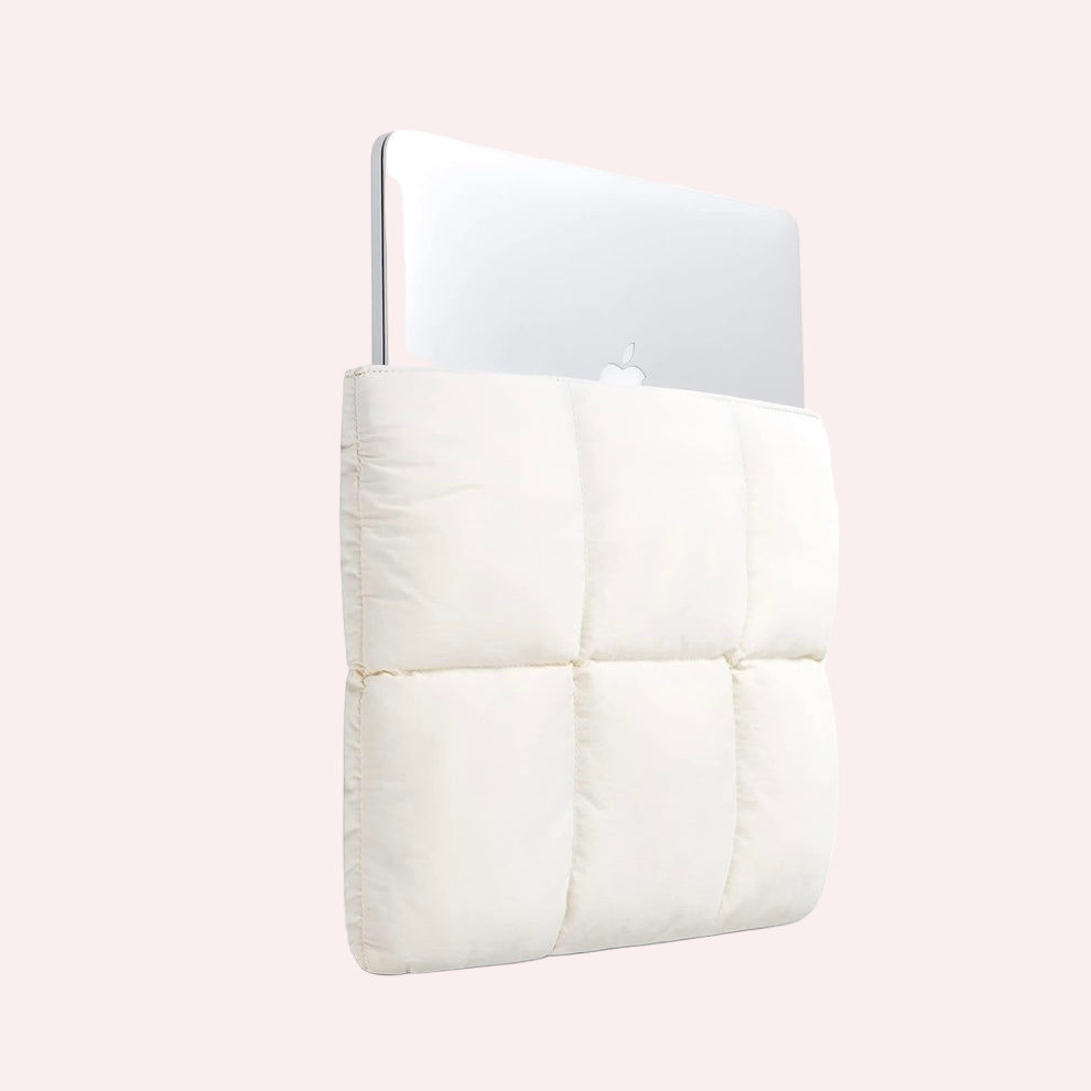 PuffyGuardIcyGuard – Ultimate Lightweight Laptop Protection for On the Go