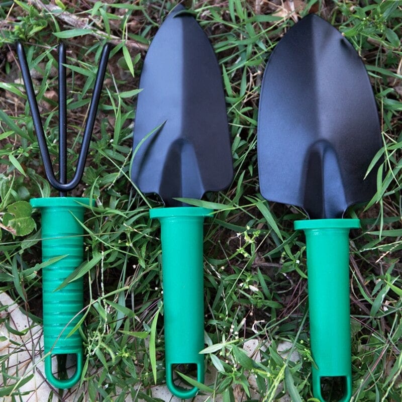 GardenEaseKit - Effortless Gardening with All-in-One Tool Set