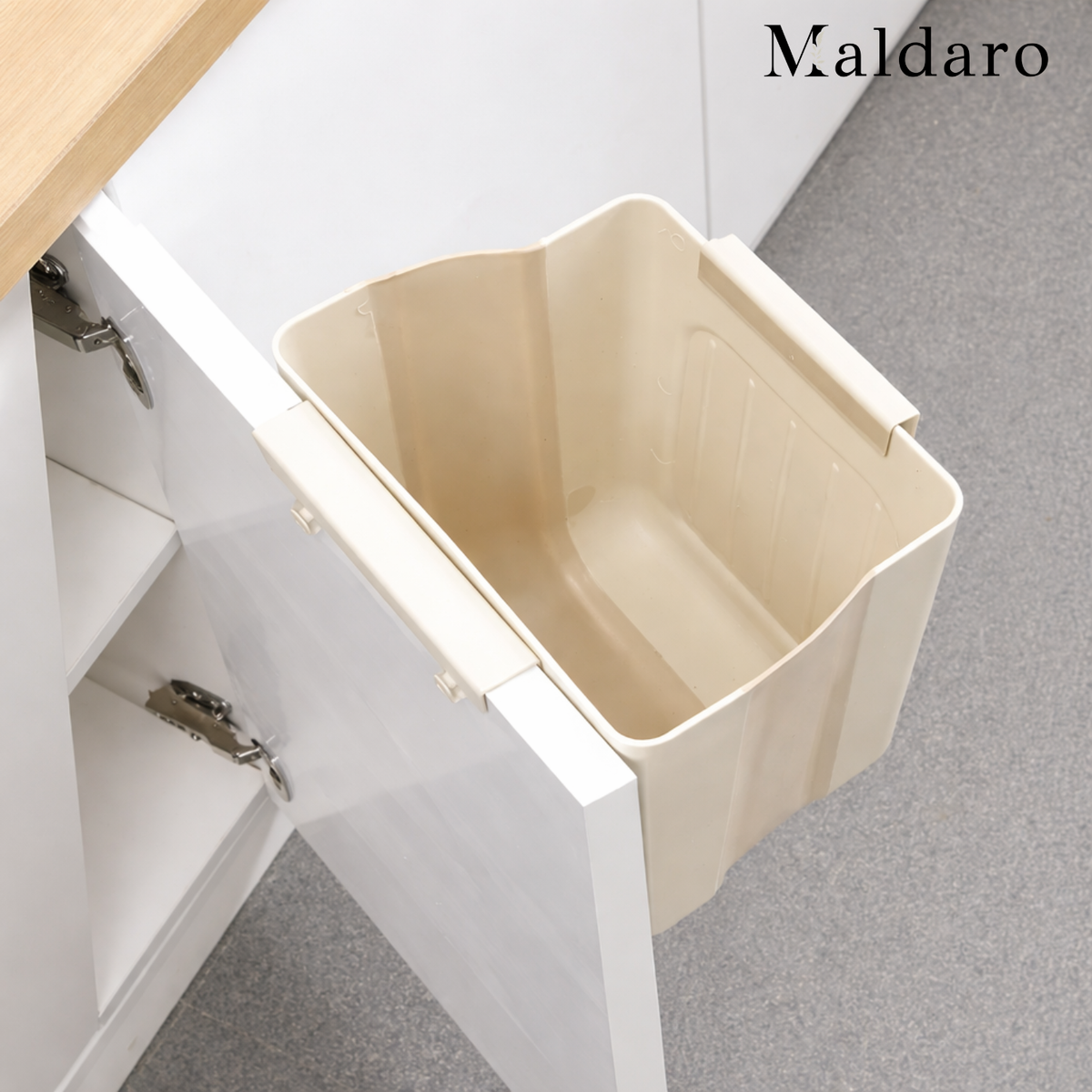 TrashBye – Instantly clear your kitchen waste area