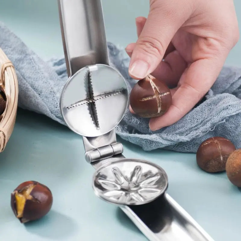 NutriCrack – Effortlessly Quick and Safe Opening of Chestnuts, Every Time