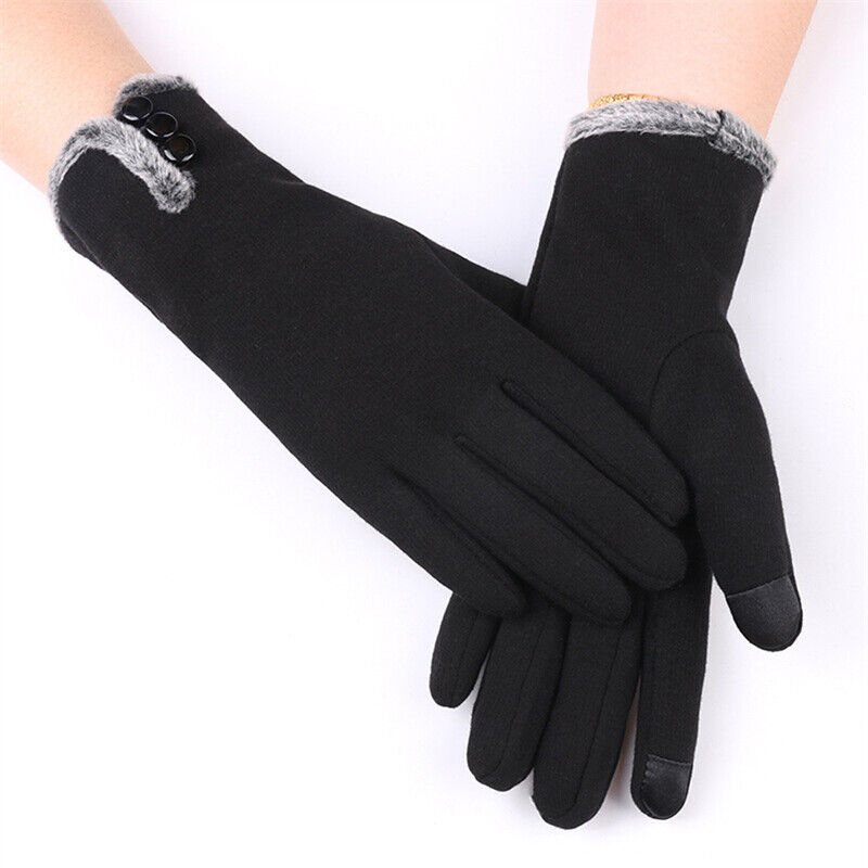 WinterPlush – Stay Warm and Use Your Phone Anywhere and Anytime