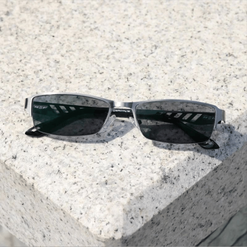 1+1 FREE | CrystalView – Seamless clear view indoors and outdoors all day long