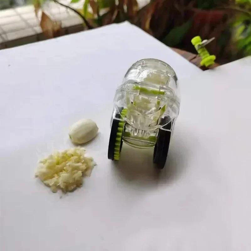 GarlicGlide - Effortless, Clean Garlic Chopping in Seconds