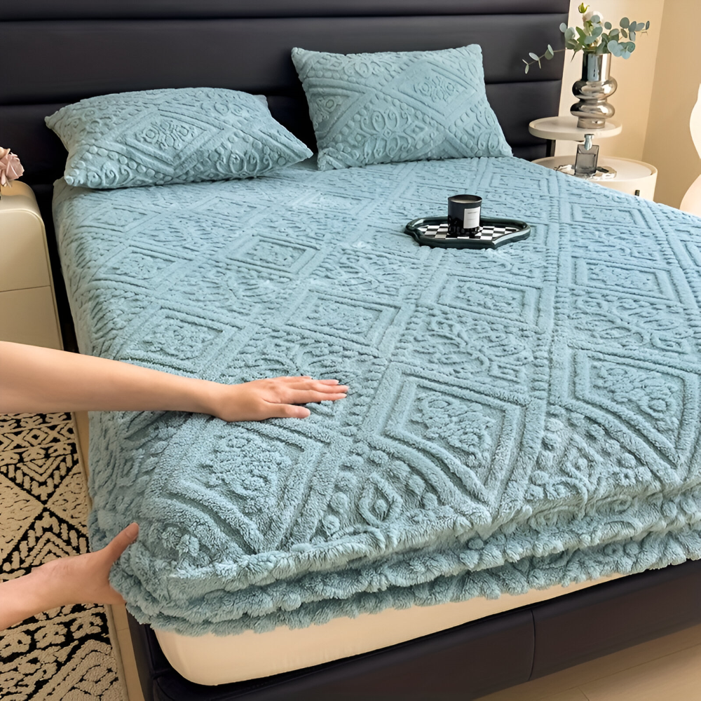 CloudRest - Sleep Warm and Cozy Without the Sheets Slipping