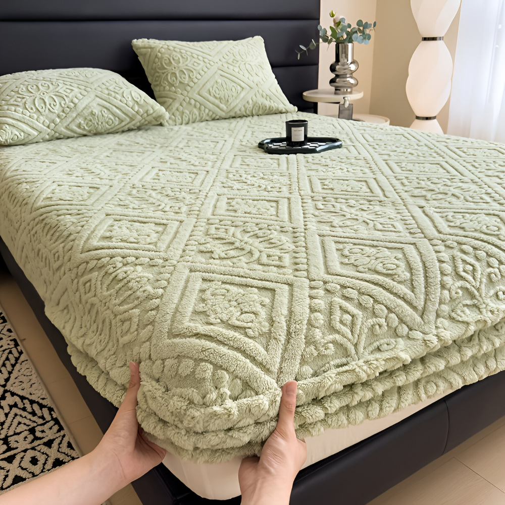 CloudRest - Sleep Warm and Cozy Without the Sheets Slipping