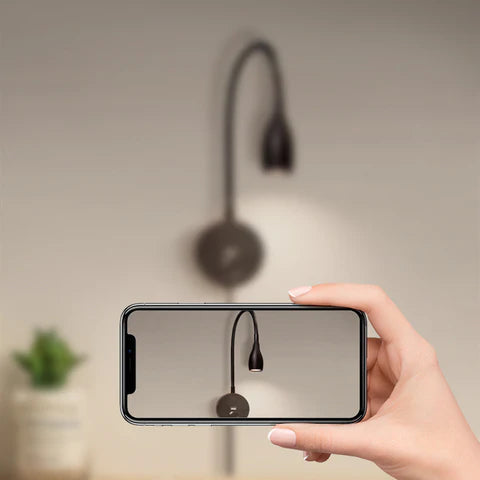 LumiFlicker – Wireless Touch Lighting for Perfect Ambience