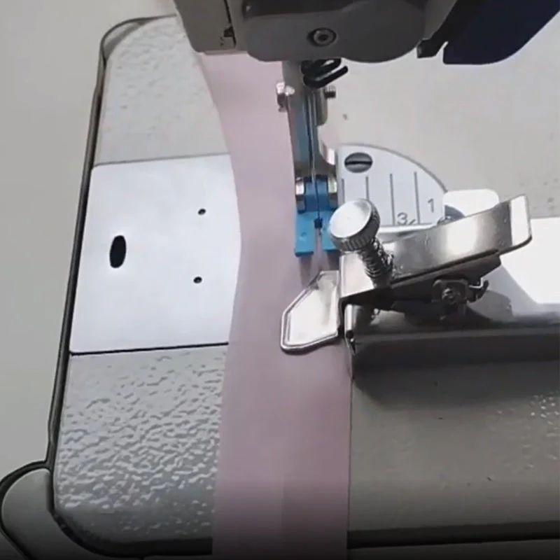 MagniStitch - Perfectly Straight Seams Every Time, No Slipping
