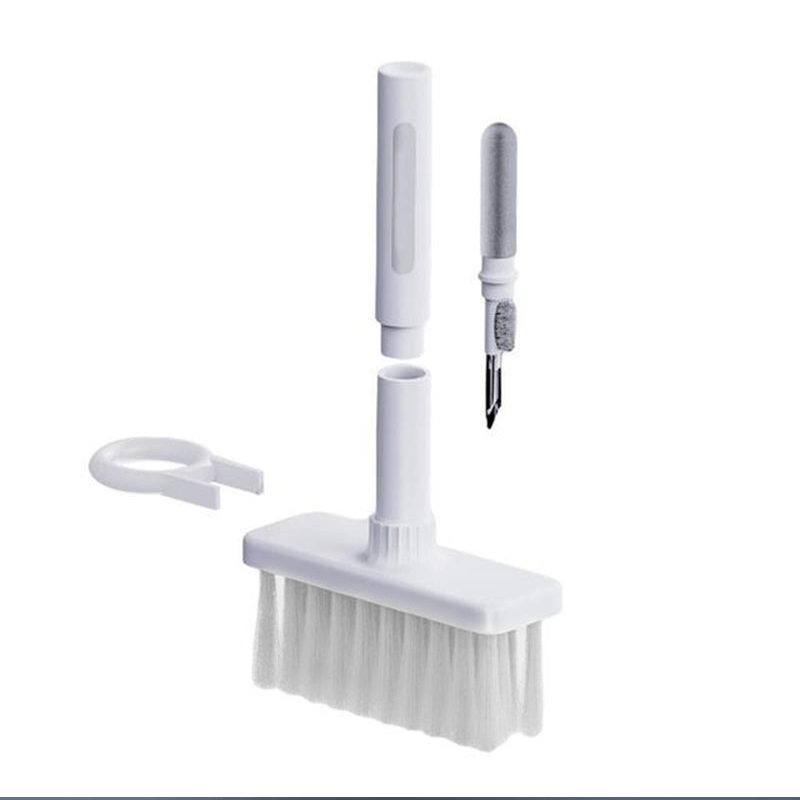 CleanMaster Pro – Effortlessly Deep Clean Keyboards and Headphones