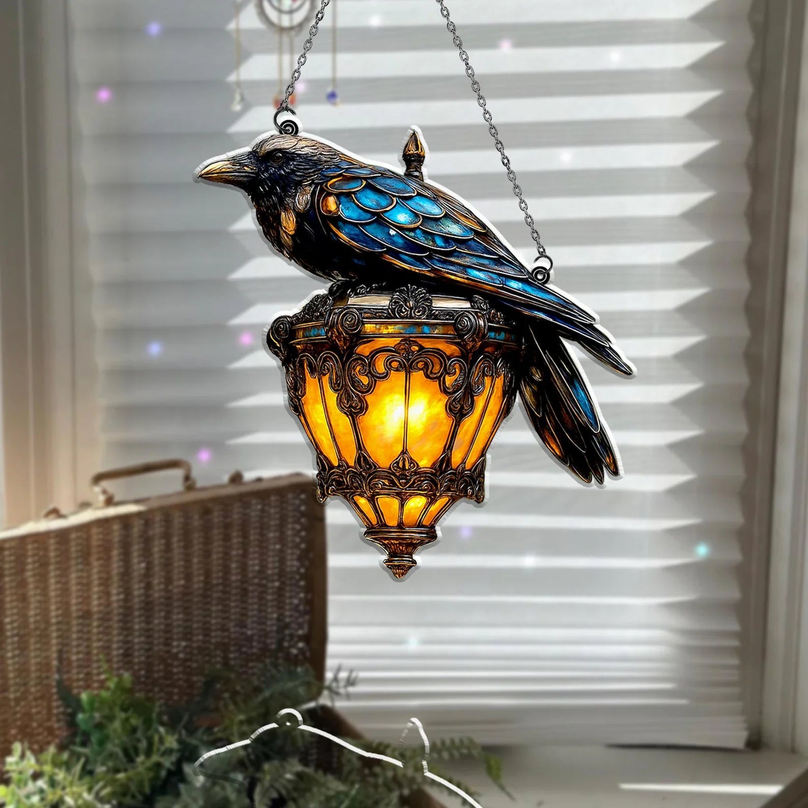 ShadowRaven – Magical Light Full of Mystique!