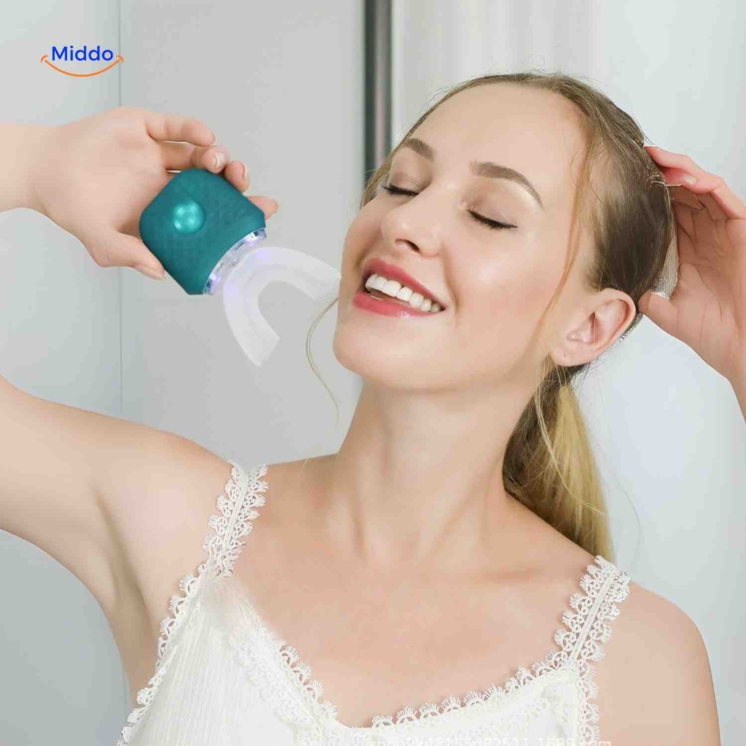 ShinnyBrush – Brilliant White Teeth in Just 45 Seconds