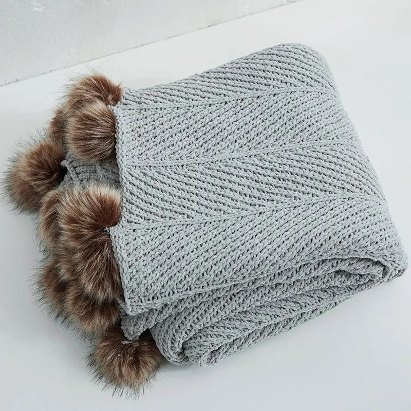 CozyPom – Stylish Cozy Comfort for Your Home