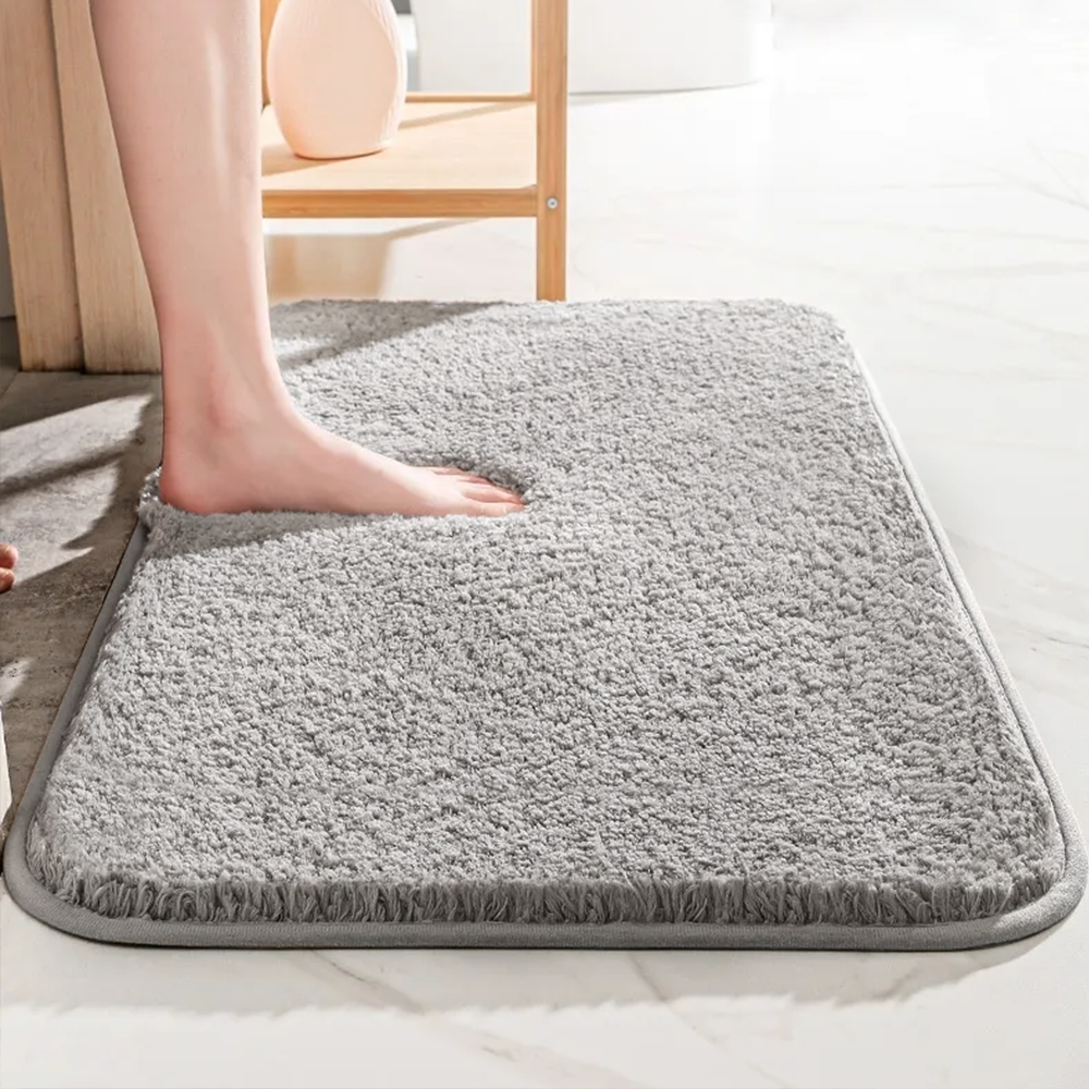 PlushDry – Luxury Bath Mat for Warm & Dry Feet!