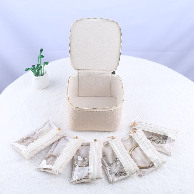 GlamCase – Your Jewelry, Safe & Stylish On the Go!