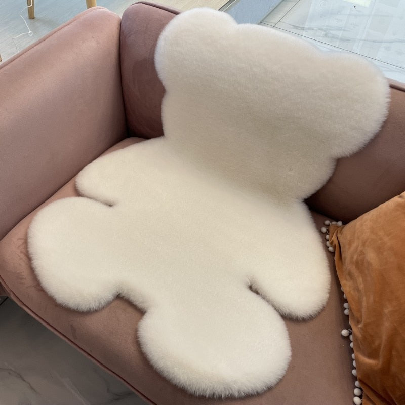 SnugBear – The fluffiest rug you have ever stepped on