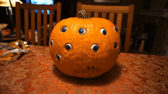 TerrorPump – The Pumpkin That Stares at You!