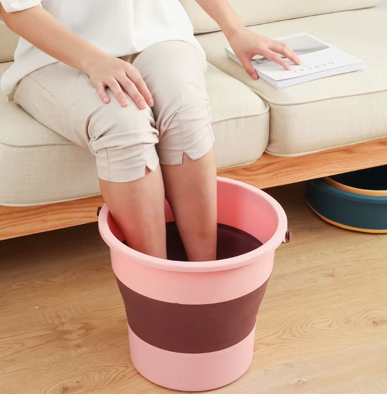 FlexiTote – foldable for space-saving storage anywhere