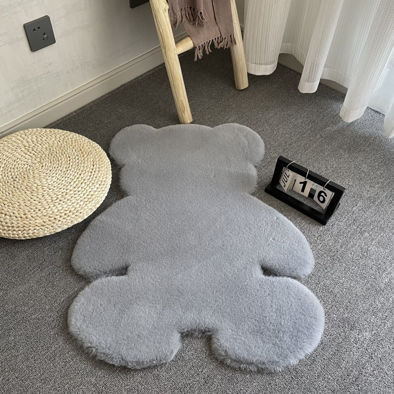 SnugBear – The fluffiest rug you have ever stepped on