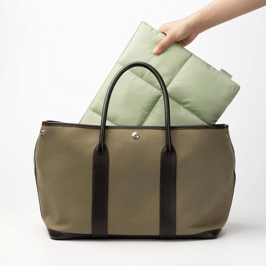 PuffyGuardIcyGuard – Ultimate Lightweight Laptop Protection for On the Go