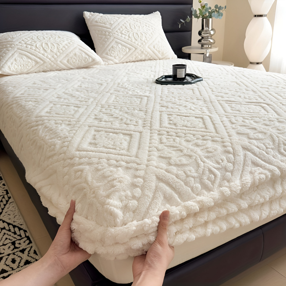 CloudRest - Sleep Warm and Cozy Without the Sheets Slipping