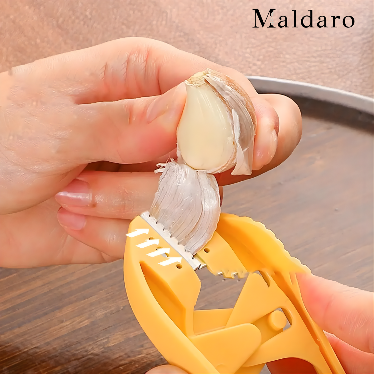 2+2 FREE | SpeedyGarlic Peel – Garlic peeling in seconds