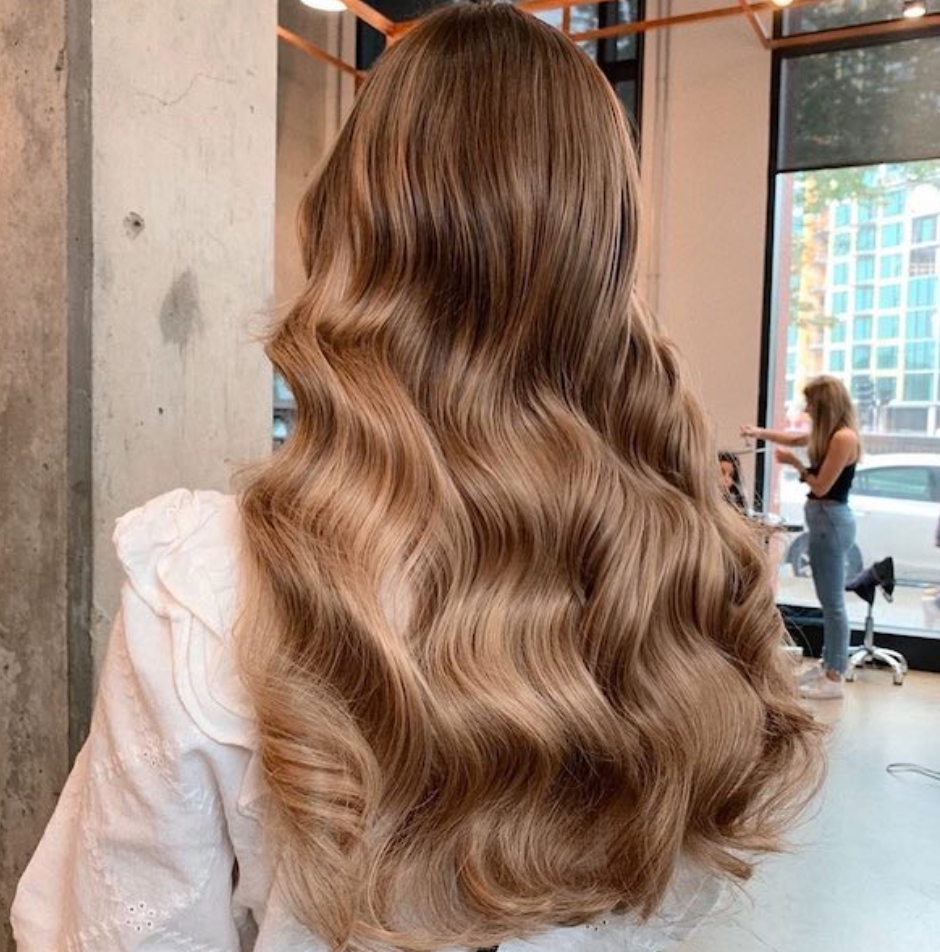 AllurBrush – Clean & Healthy Hair with Just One Click!