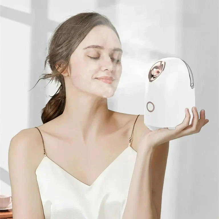 CharmMist – Refreshes and instantly hydrates for a radiant complexion