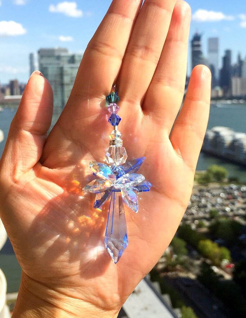 HeavenLight Crystal – Your Personal Guardian Angel in the Sunlight