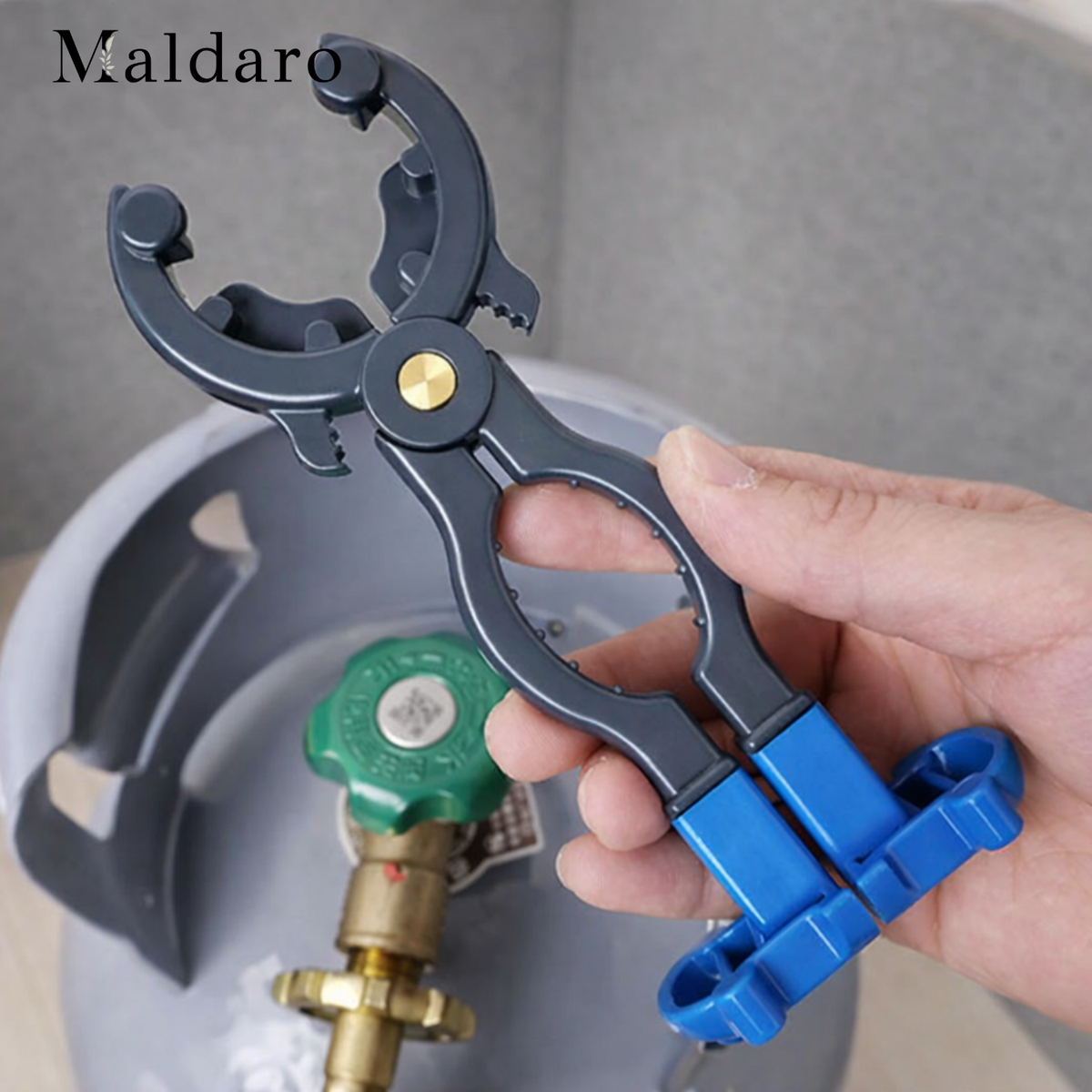 ValveMaster – Effortless Adjustment of All Common Gas Cylinder Pressure Valves