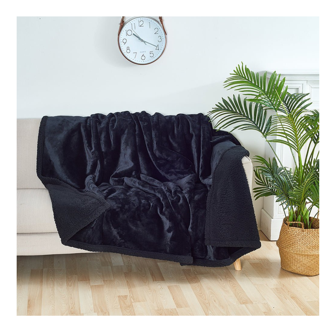 CozyGuard – Stain-Free & Cozy in Every Situation!