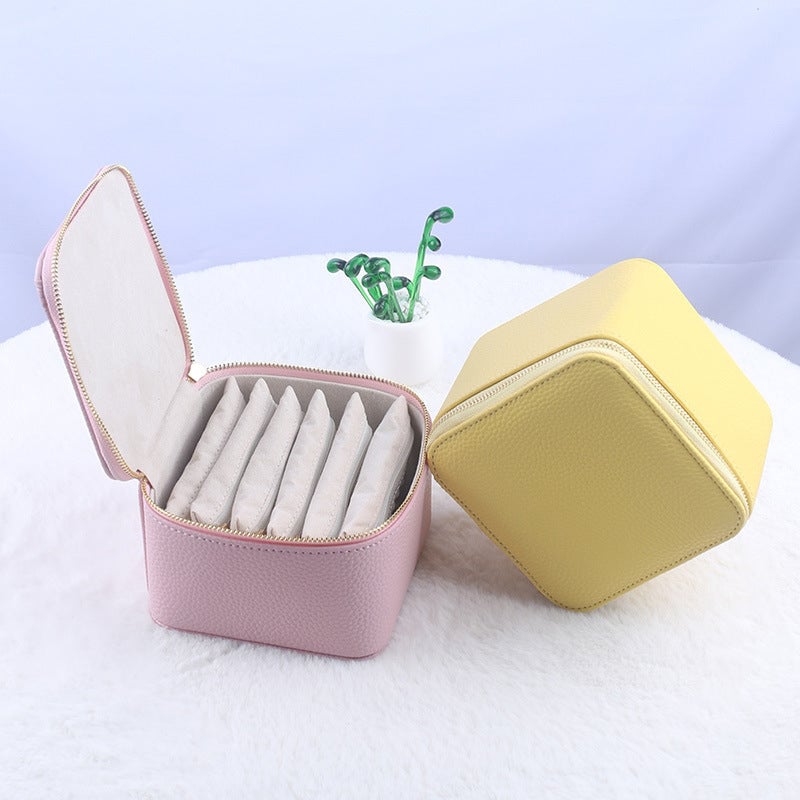 GlamCase – Your Jewelry, Safe & Stylish On the Go!