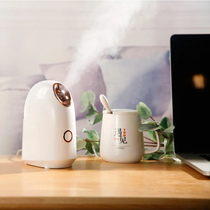 CharmMist – Refreshes and instantly hydrates for a radiant complexion
