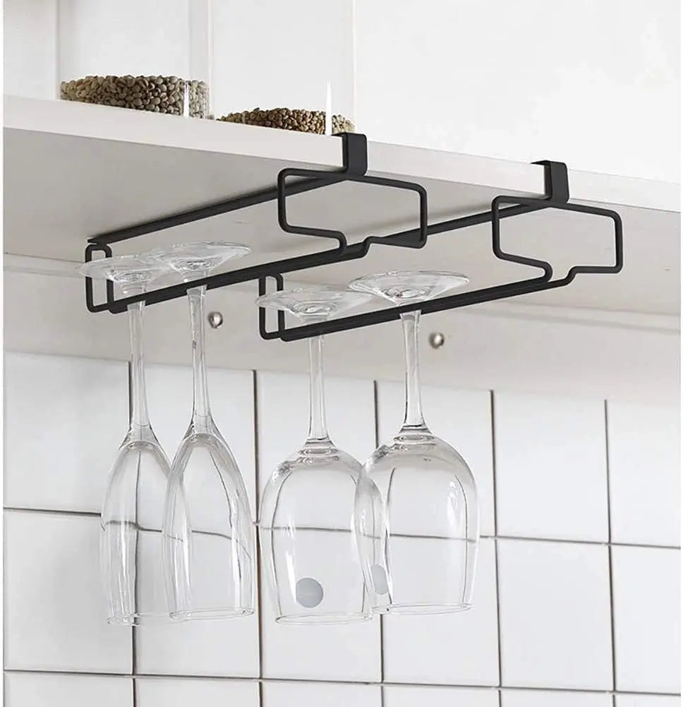 GlasGlanz – Elegantly store wine glasses floating!