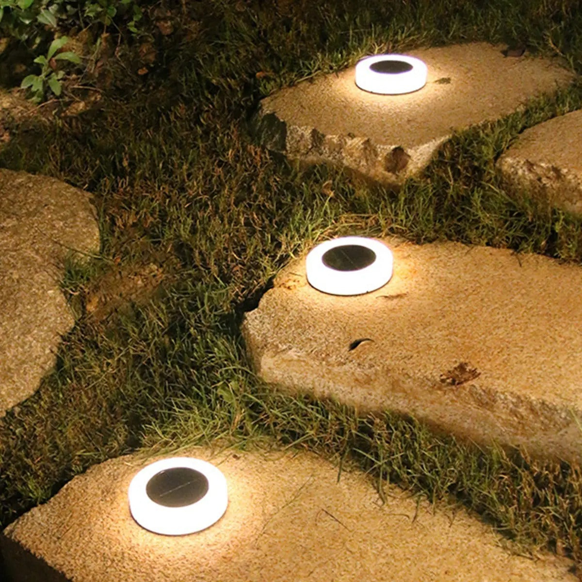 2+2 FREE | LumiGlow - Impressive Solar Garden Light Lasts All Night