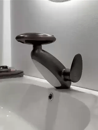 TechSplash – Luxury, Function & Atmosphere in One Faucet