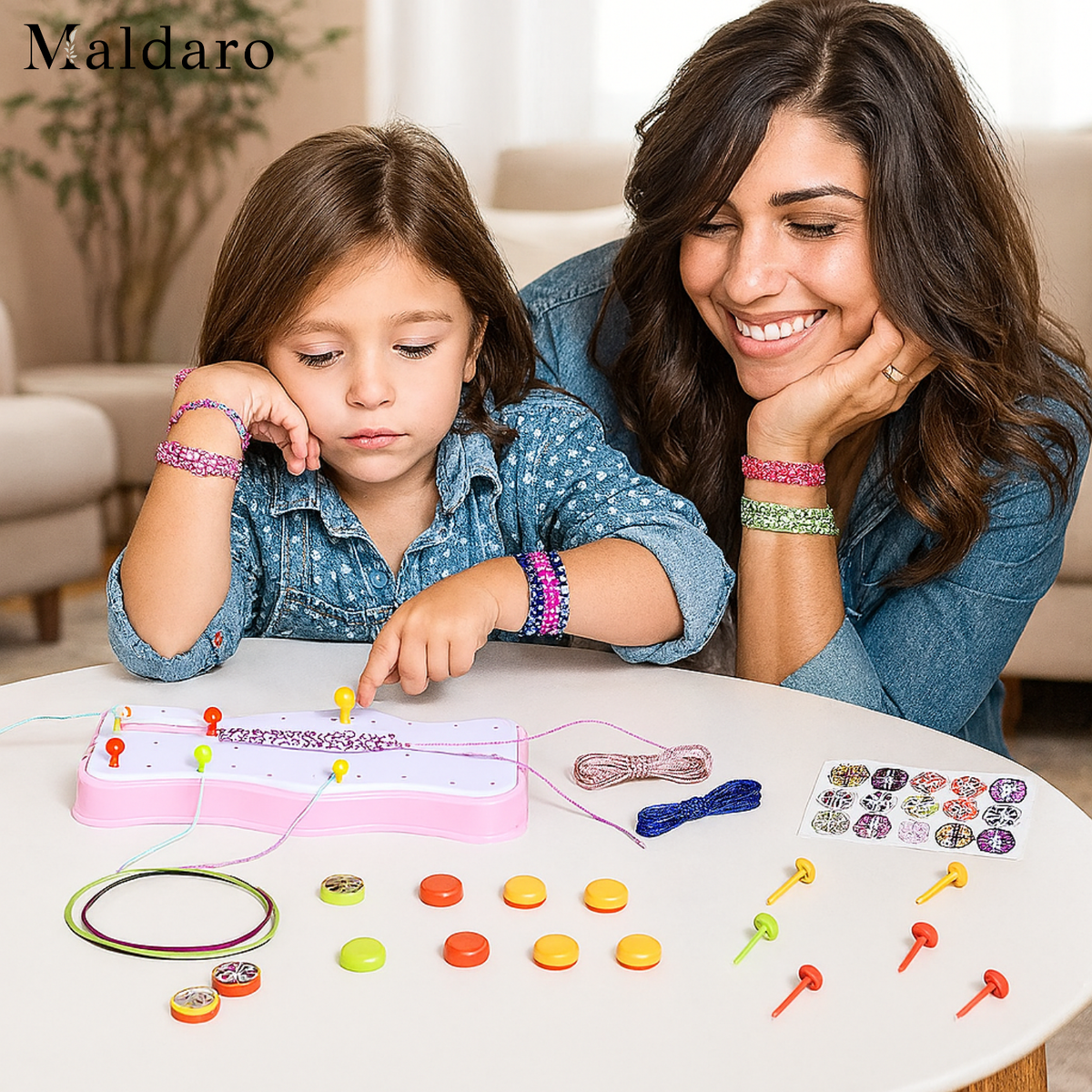 BraidiGlow - Create Stylish Bracelets Quickly and Uniquely