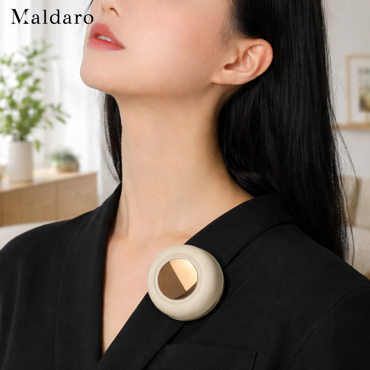 ClipBreeze – Stay Cool Anywhere with Hands-Free Adjustable Airflow