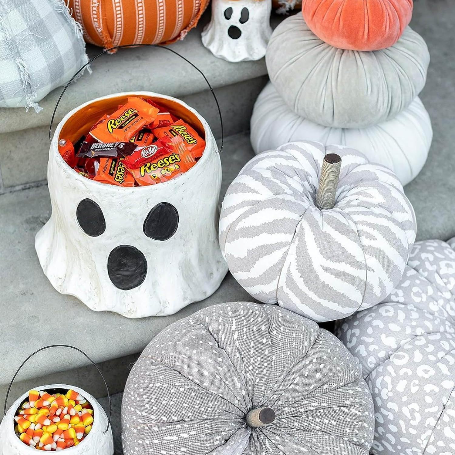 BooGlow – The Sweetly Spooky Ghost Bucket!
