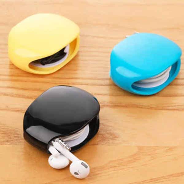 1+1 FREE | CableEase – No More Cable Mess at the Push of a Button!