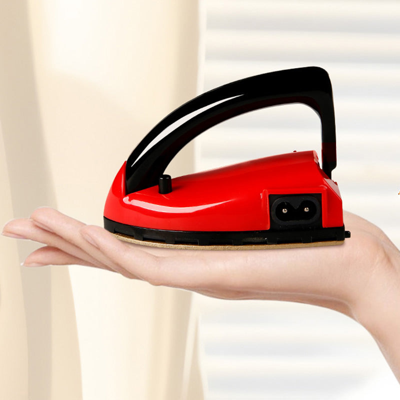 PressMate – Your Multifunctional Travel Iron