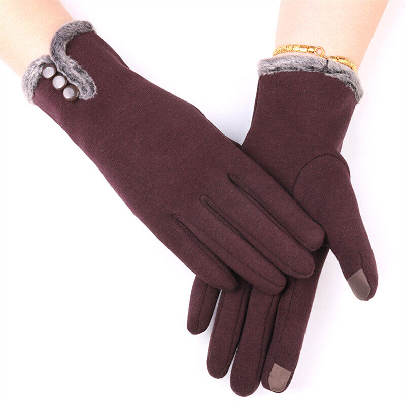 WinterPlush – Stay Warm and Use Your Phone Anywhere and Anytime