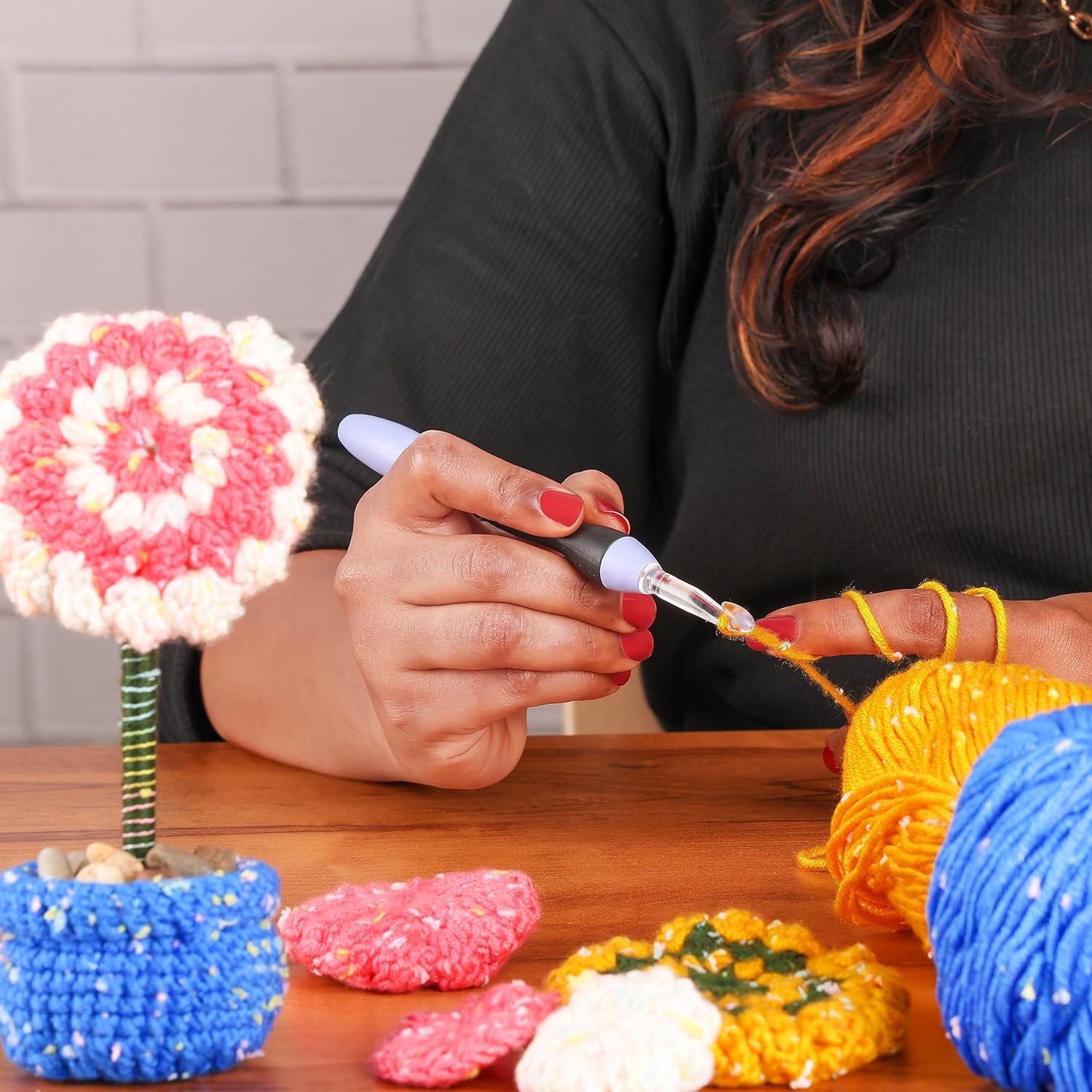 BrightLoop – Crochet Without Eye Strain, In Any Light!