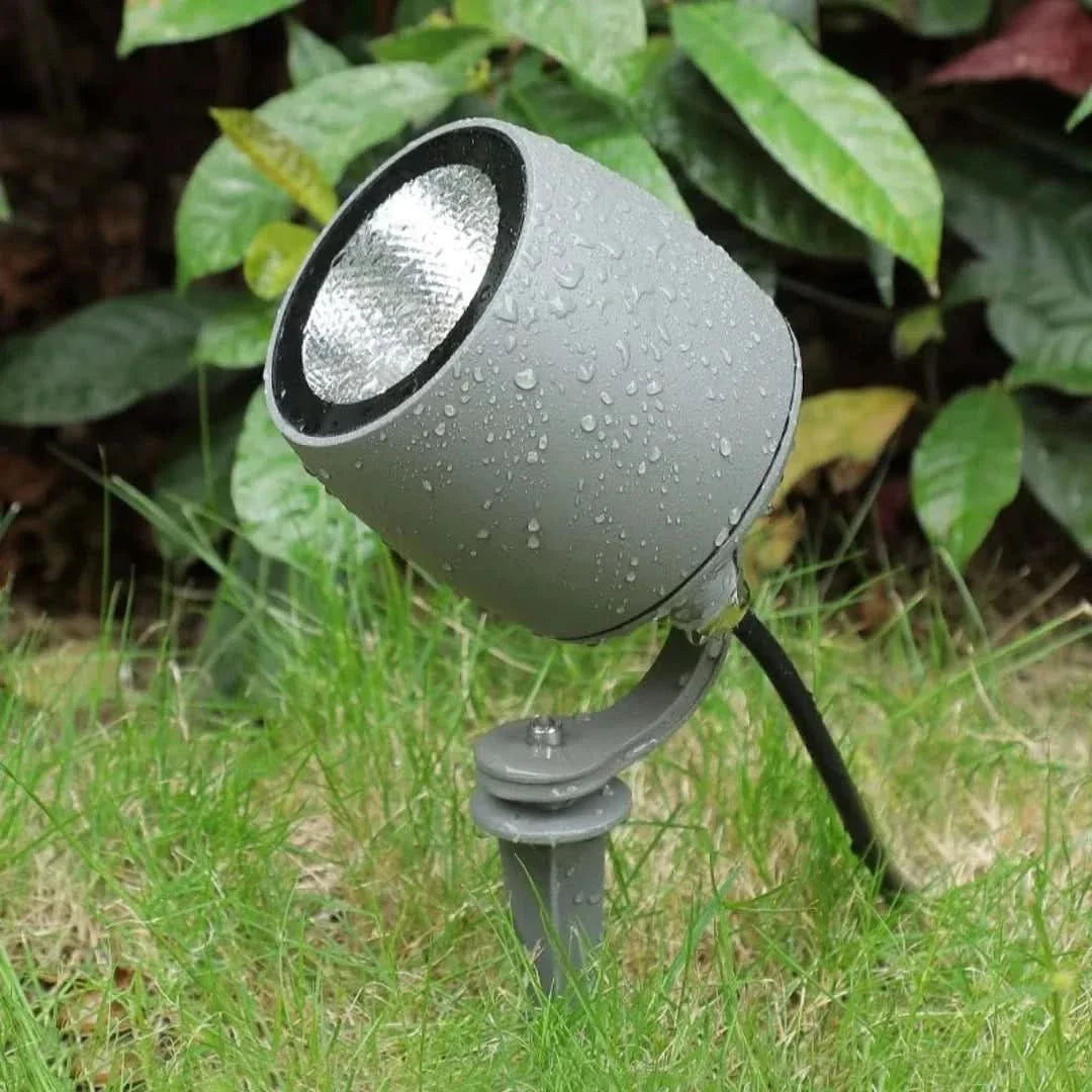 LumiVerde – Transform Your Garden with Warm, Cozy Light