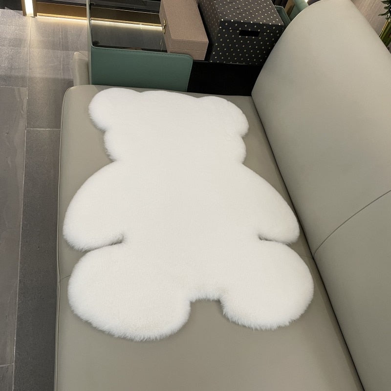 SnugBear – The fluffiest rug you have ever stepped on