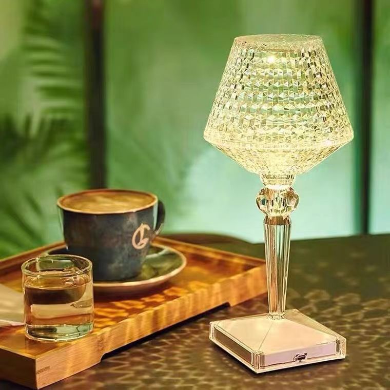 GlowAura – Elegance and Warmth for Your Home!