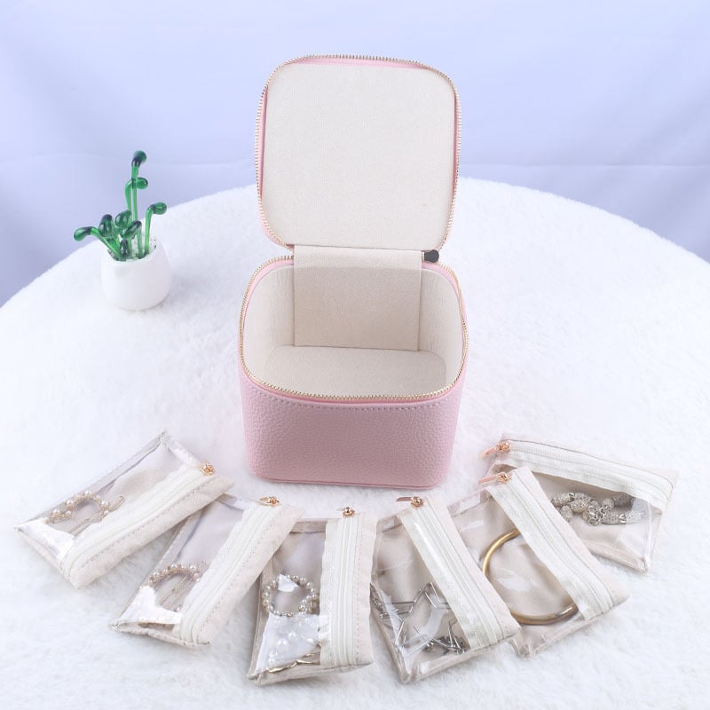 GlamCase – Your Jewelry, Safe & Stylish On the Go!