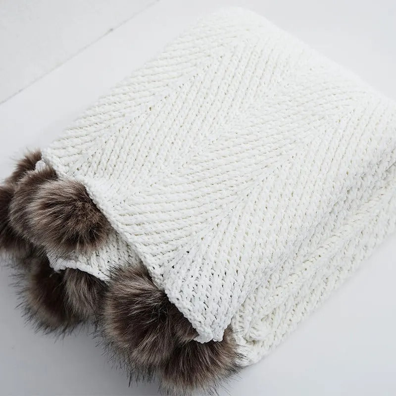 CozyPom – Stylish Cozy Comfort for Your Home