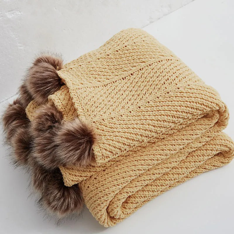 CozyPom – Stylish Cozy Comfort for Your Home